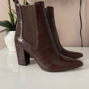 Woman boots